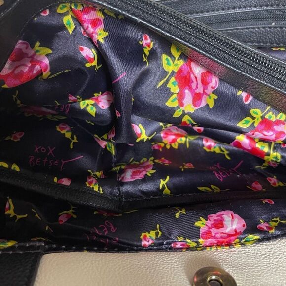 Betsey Johnson Black &white stripes shoulder bag hot pink heart quilted pocket - Picture 9 of 15